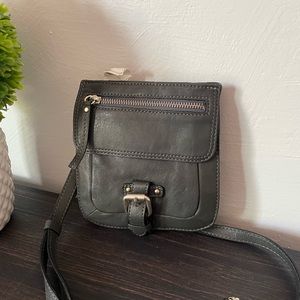 Banana Republic bag.